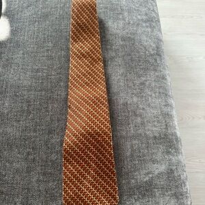 Dior Red and Gold Geometric Men's Tie